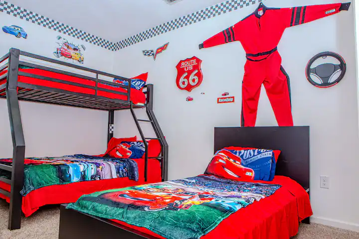 035074c0-0065-46c8-8930-b233260194fa