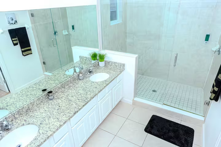 56108022-939d-4256-be82-ecf583929966